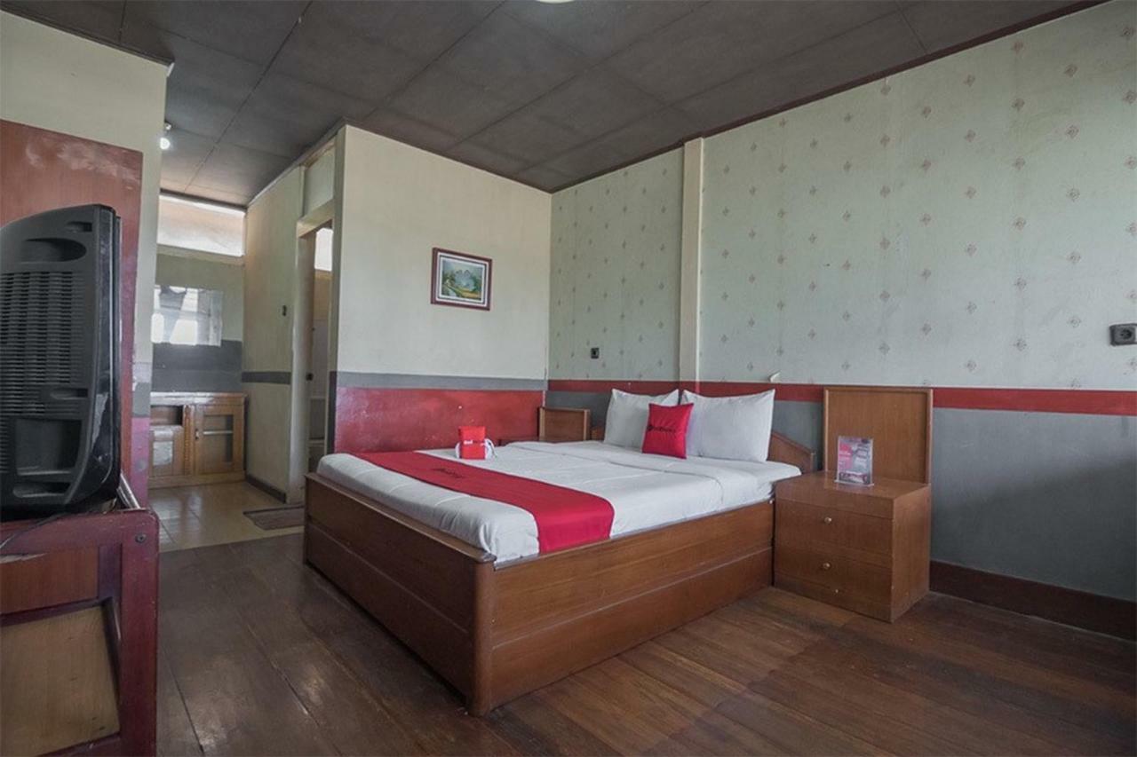 Reddoorz @ Maribaya Street Hotel Lembang Ngoại thất bức ảnh
