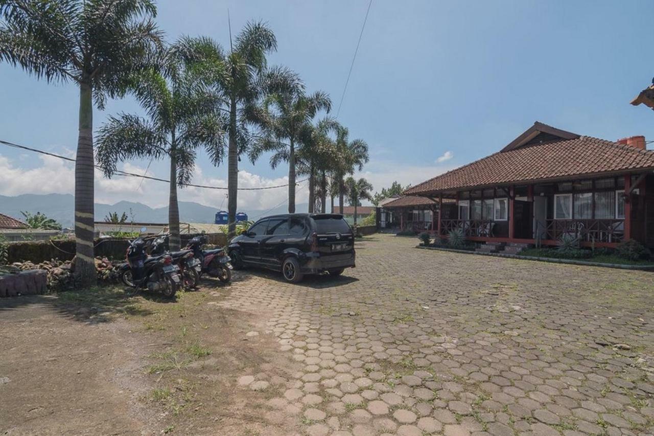 Reddoorz @ Maribaya Street Hotel Lembang Ngoại thất bức ảnh