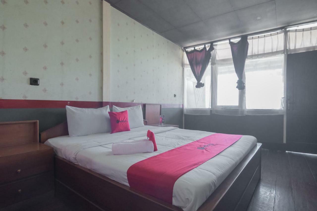 Reddoorz @ Maribaya Street Hotel Lembang Ngoại thất bức ảnh